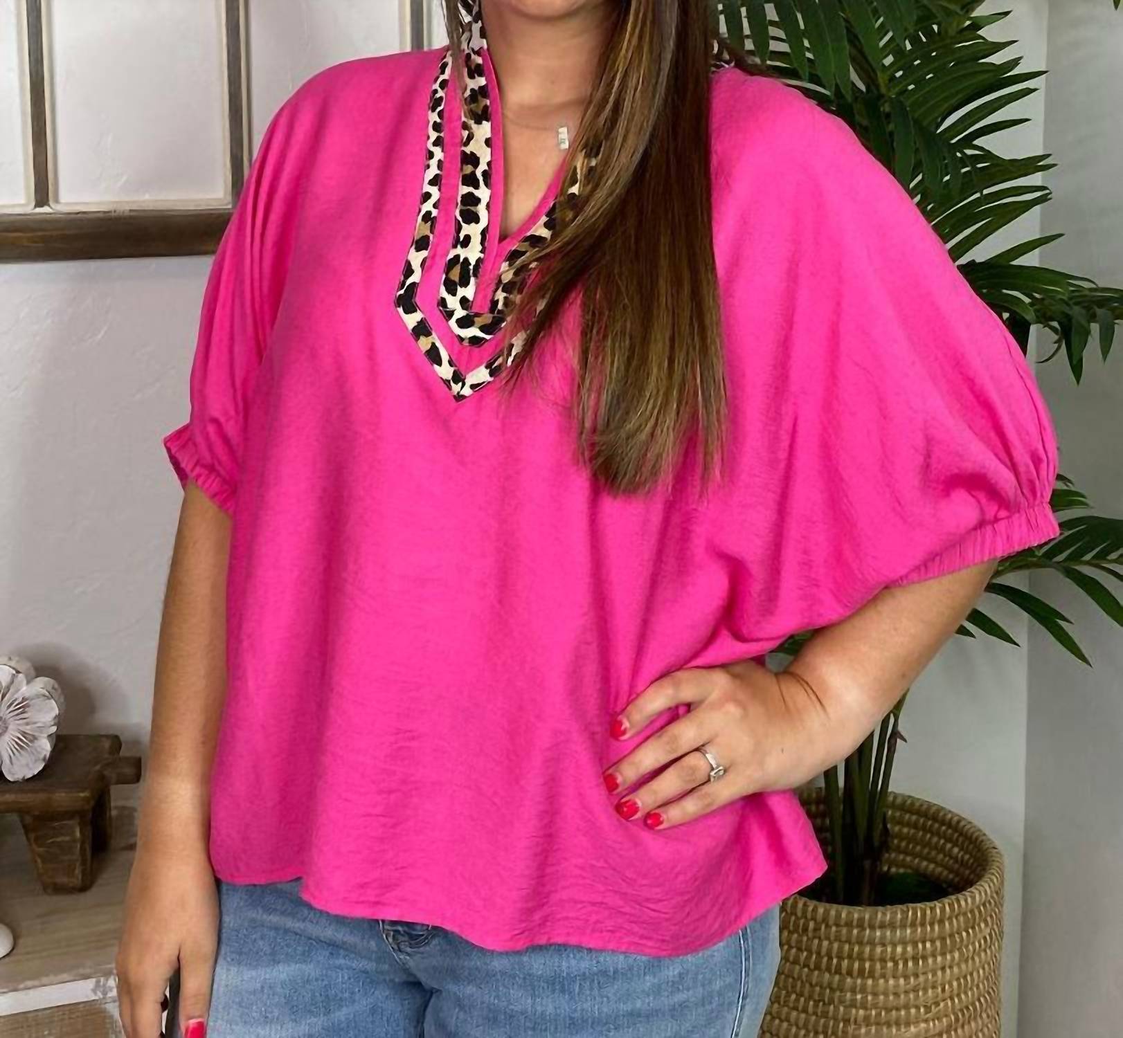 Entro - Leopard Trim V Neck Blouse - Curvy