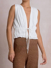 Elan - Women's Sleeveless Fly Away Top