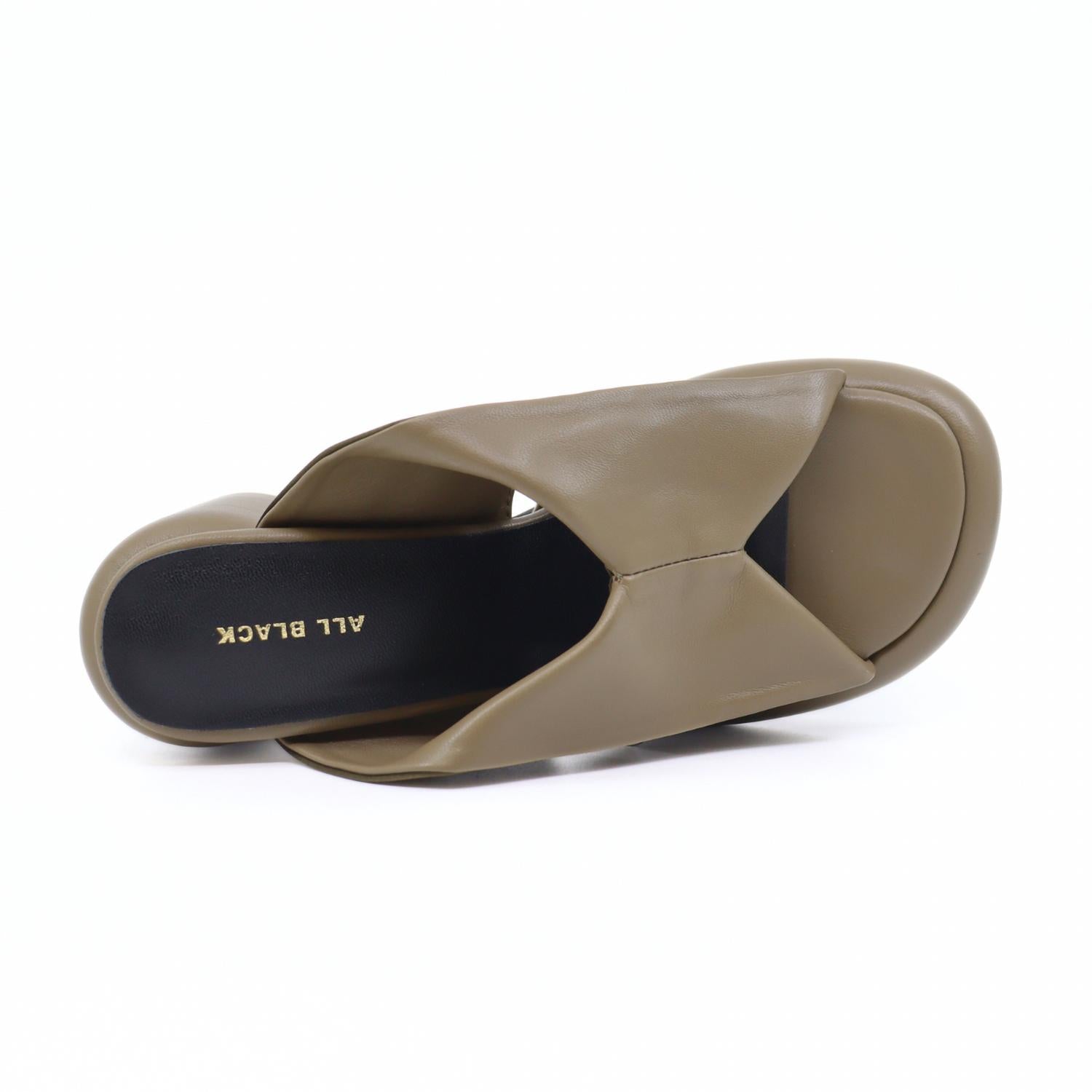 All Black - Women Mod Collar Mule