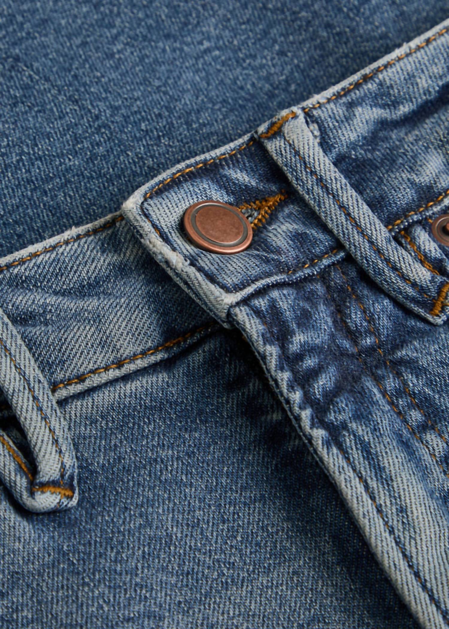 GOOD AMERICAN Good Skate Crop Jeans in indigo1139 - women's jeans - view 5