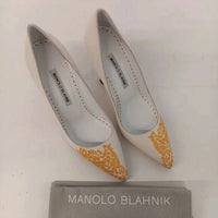 Manolo Blahnik - Women's Embroidered Pumps