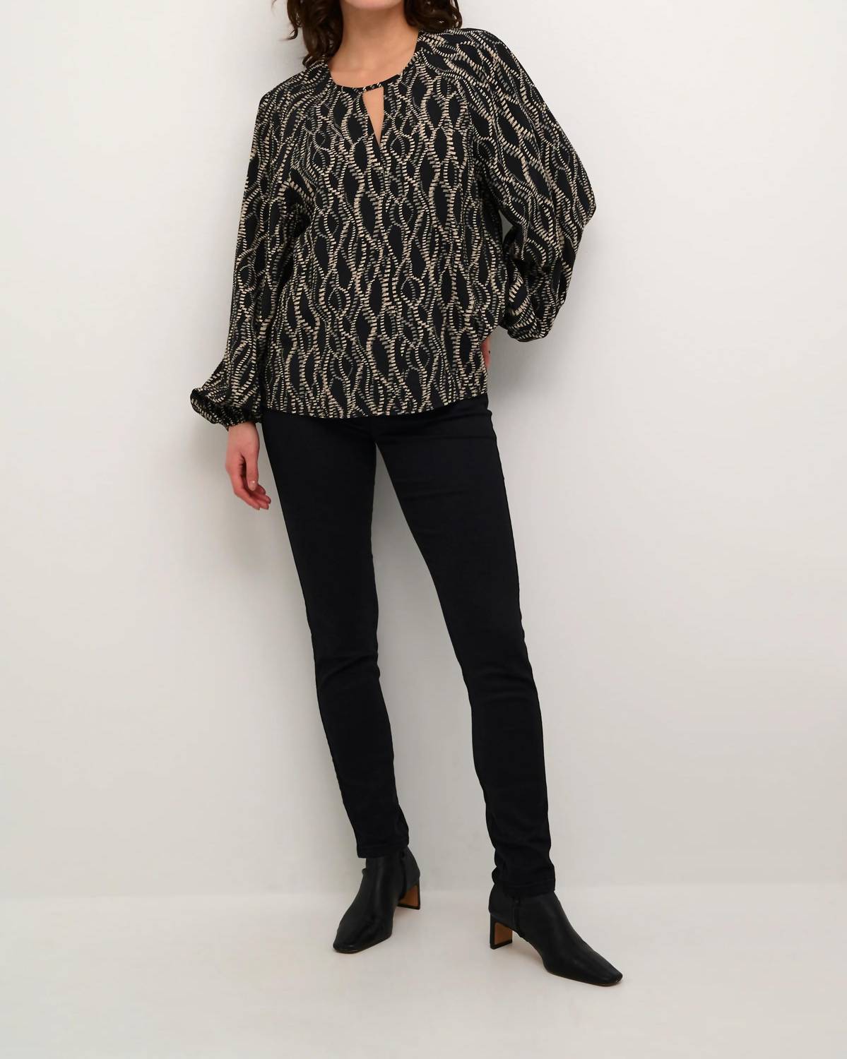 Kaffe - Kadunora Cutout Neck Casual Fit Blouse