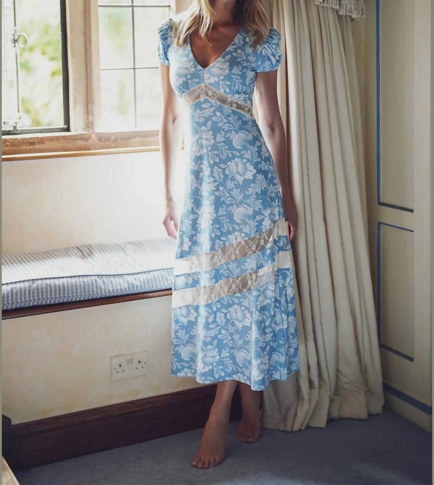 Smith & Quinn - Octavia Midi Dress