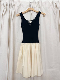 Elan - Contrast V Neck Mini Dress