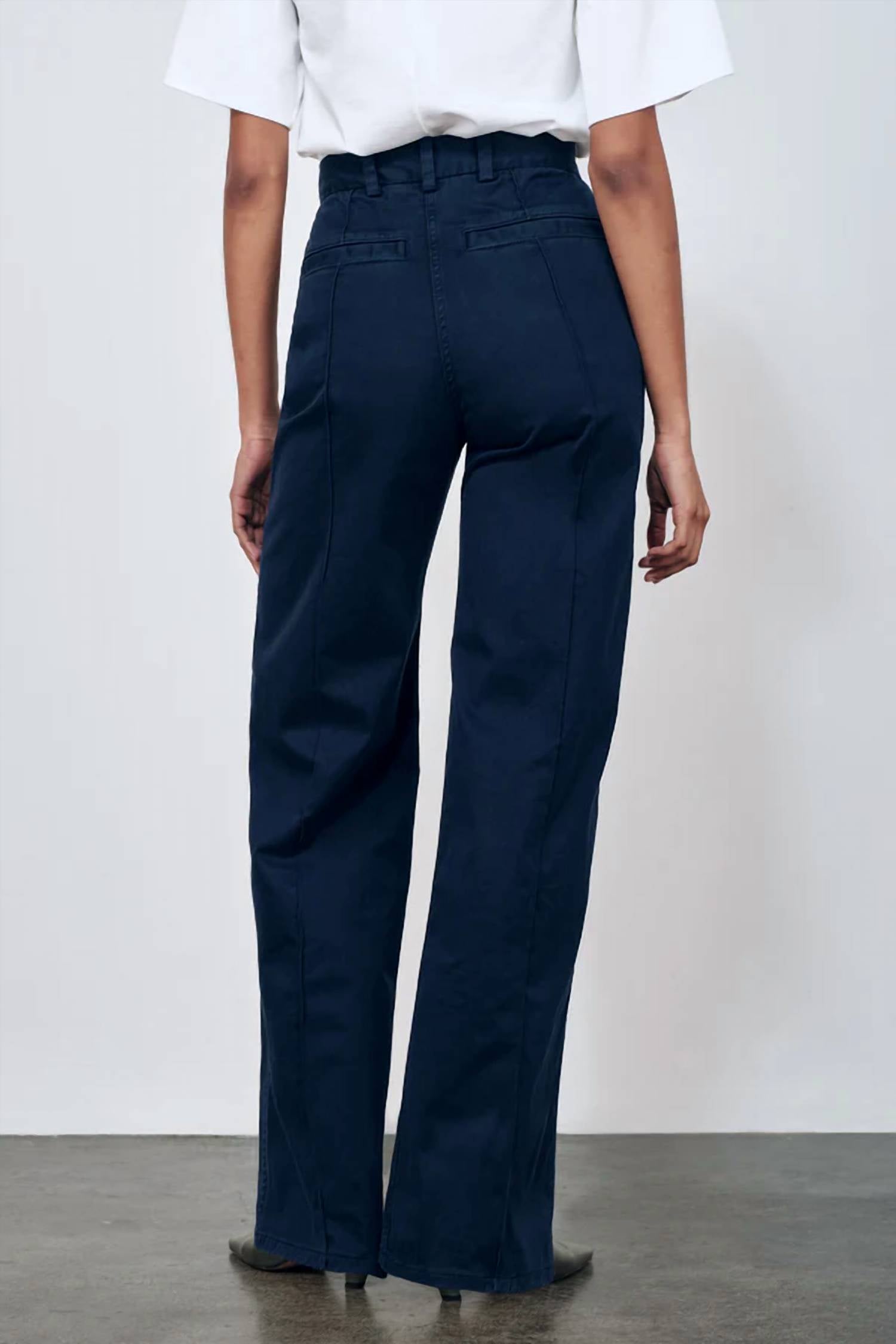 Ruadh - Odette Pant