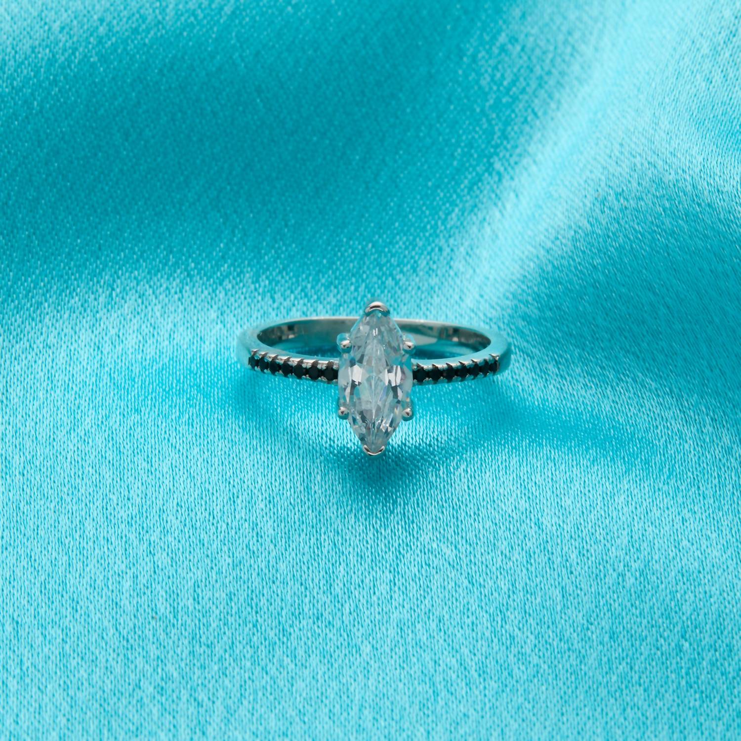 Starlette - Women's Sabrina Statement Ring