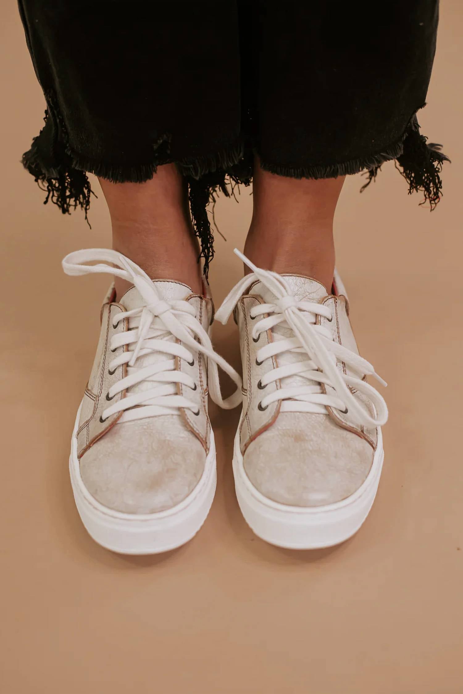 Bedstu - Women's Azeli Sneaker