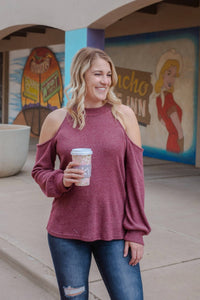 Gilli - Cold Shoulder Top