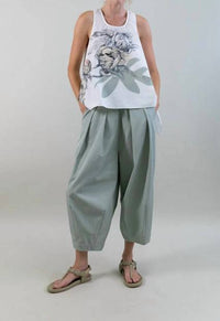 Psophia - Lightweight Cropped Trouser