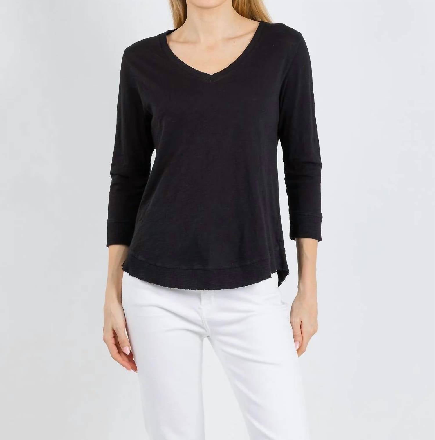 Elliott Lauren - V-neck Tee