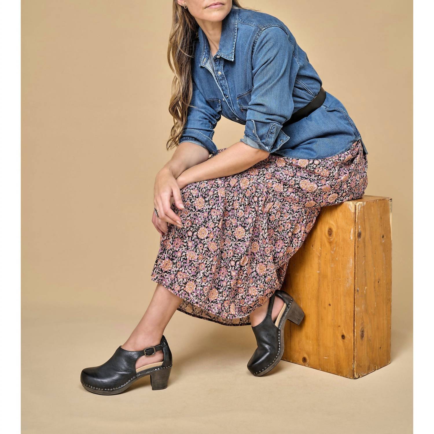 Dansko - Women's Sassy Leather Heeled Clogs