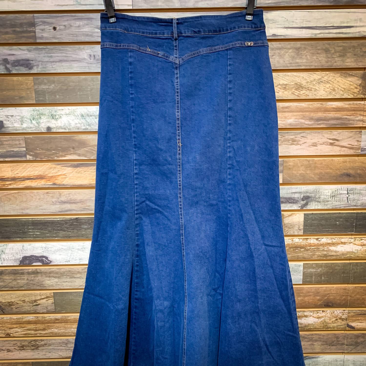 Lucky & Blessed - Women's Ruffled Hem Maxi Skirt