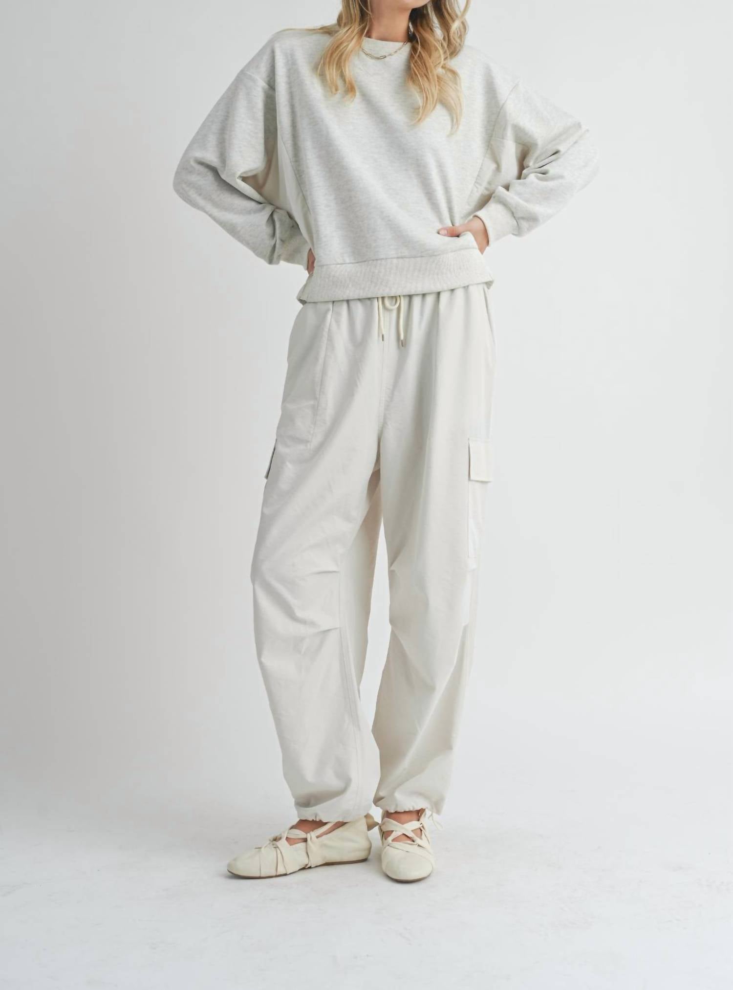 Sadie & Sage - Vita Crewneck W Nylon Panels