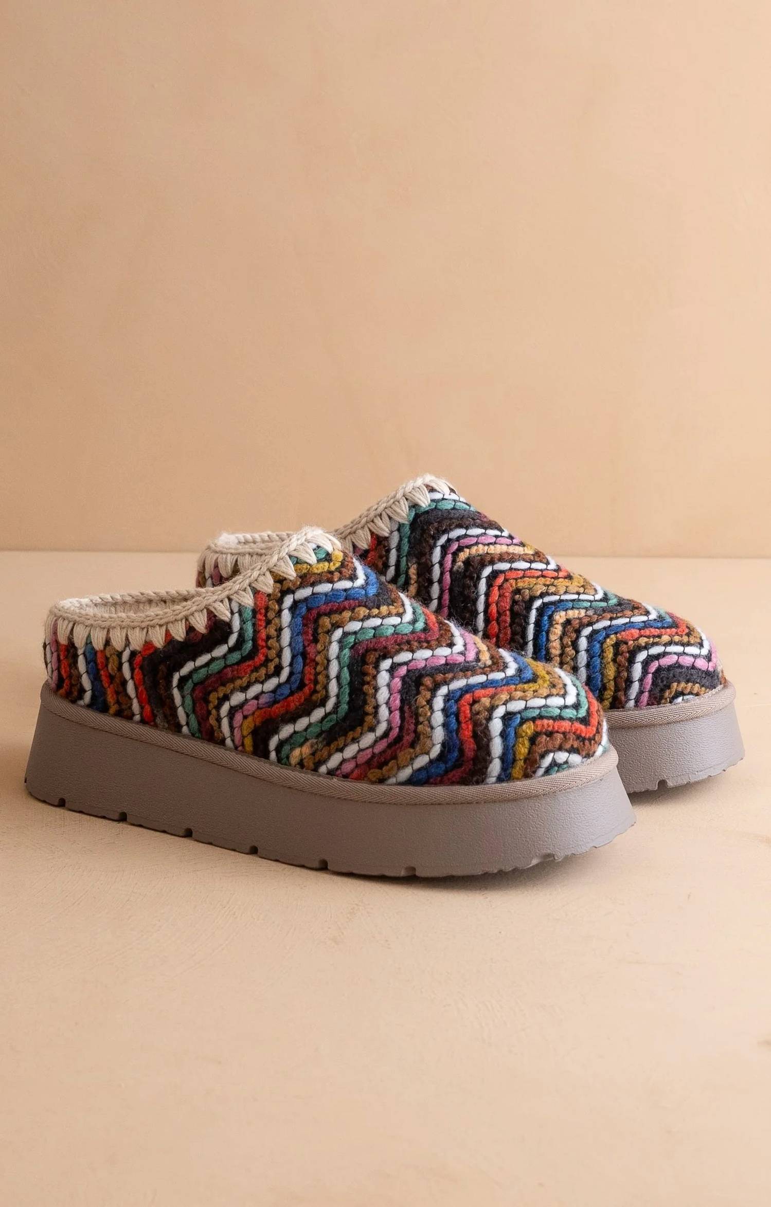 Oasis Society - Women's Brandi Platform Cozy Mule Slippers