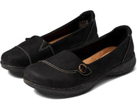 Clarks Women's Roseville Sky Loafer in black leather - women's flats