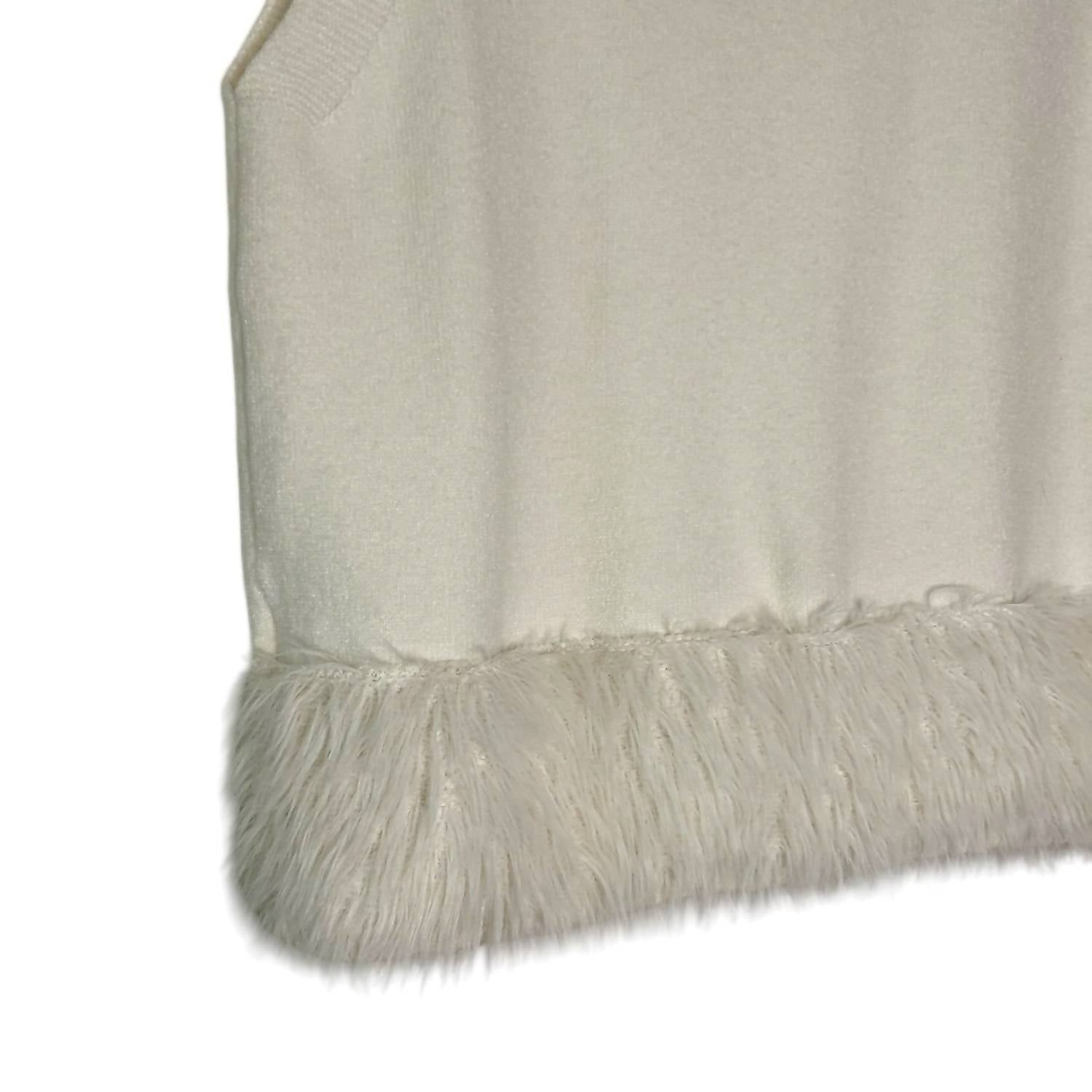 Made In Italy - Fringed Sleeveless Sweater Top