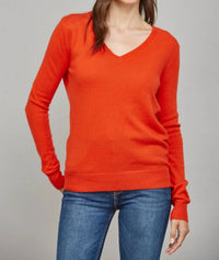 Fate By Lfd - Cynthia Classic V Neck Sweater