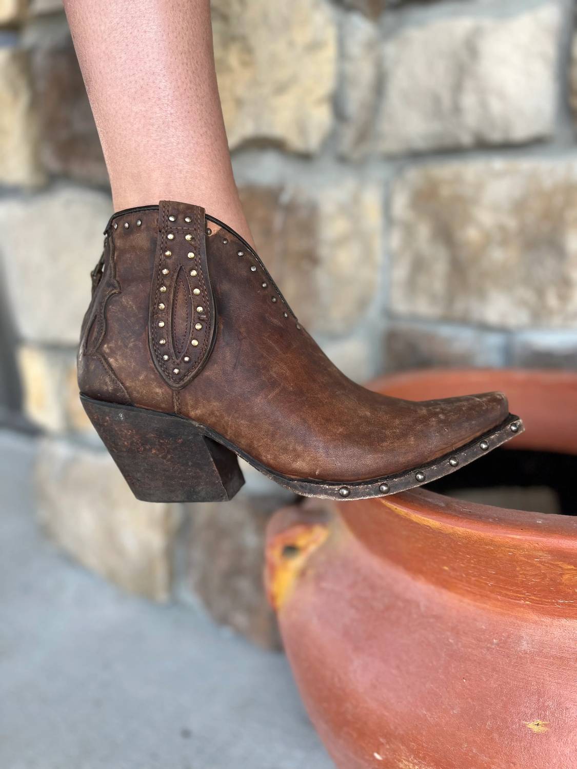 Ariat - Women's The Greeley Booties
