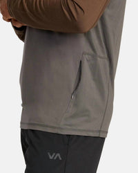 Rvca - Sport Vent Half Zip Pullover