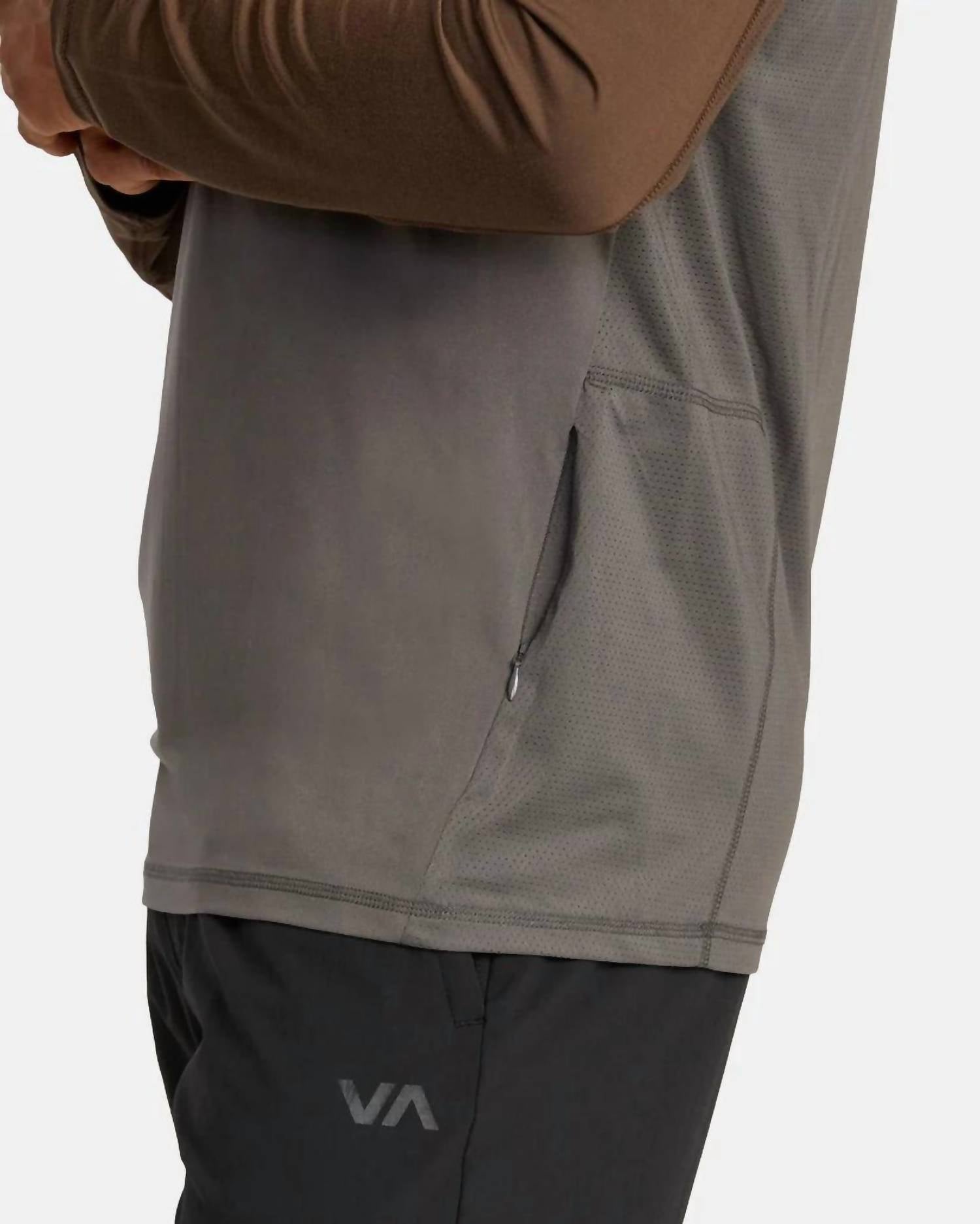 Rvca - Sport Vent Half Zip Pullover