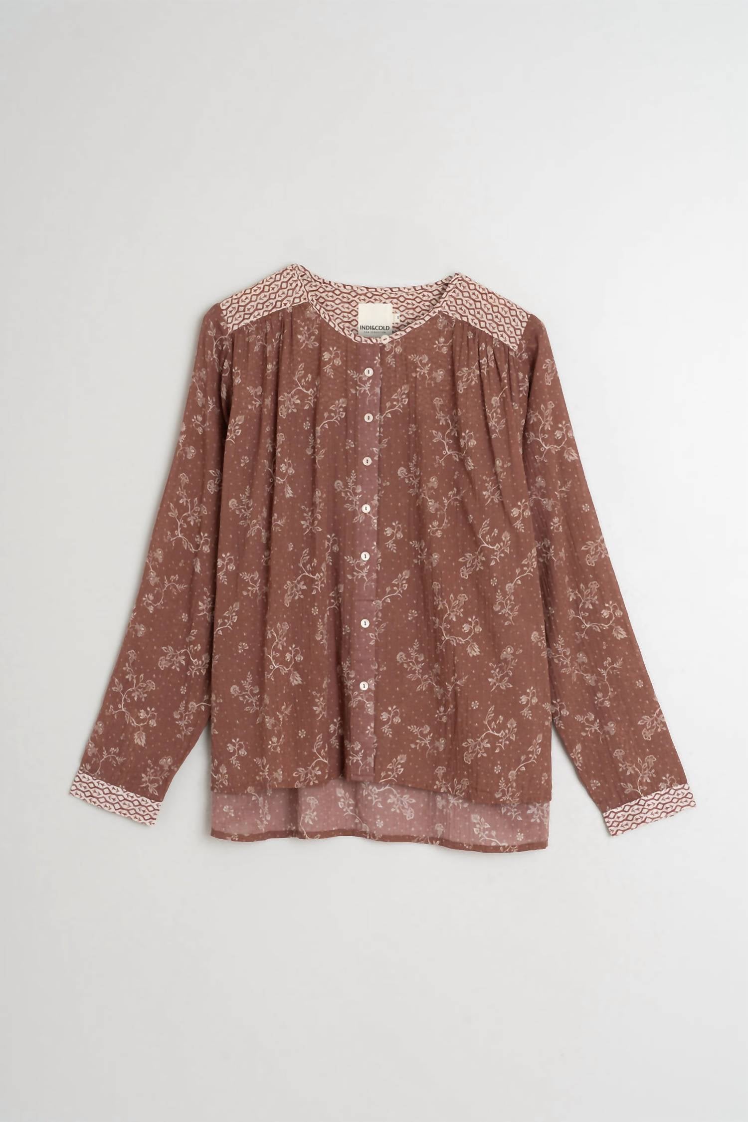 Indi & Cold - Cotton Gauze Vera Shirt With Two-tone Patch Print
