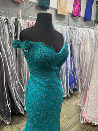 Ellie Wilde - Women's Off-shoulder Evening Gown