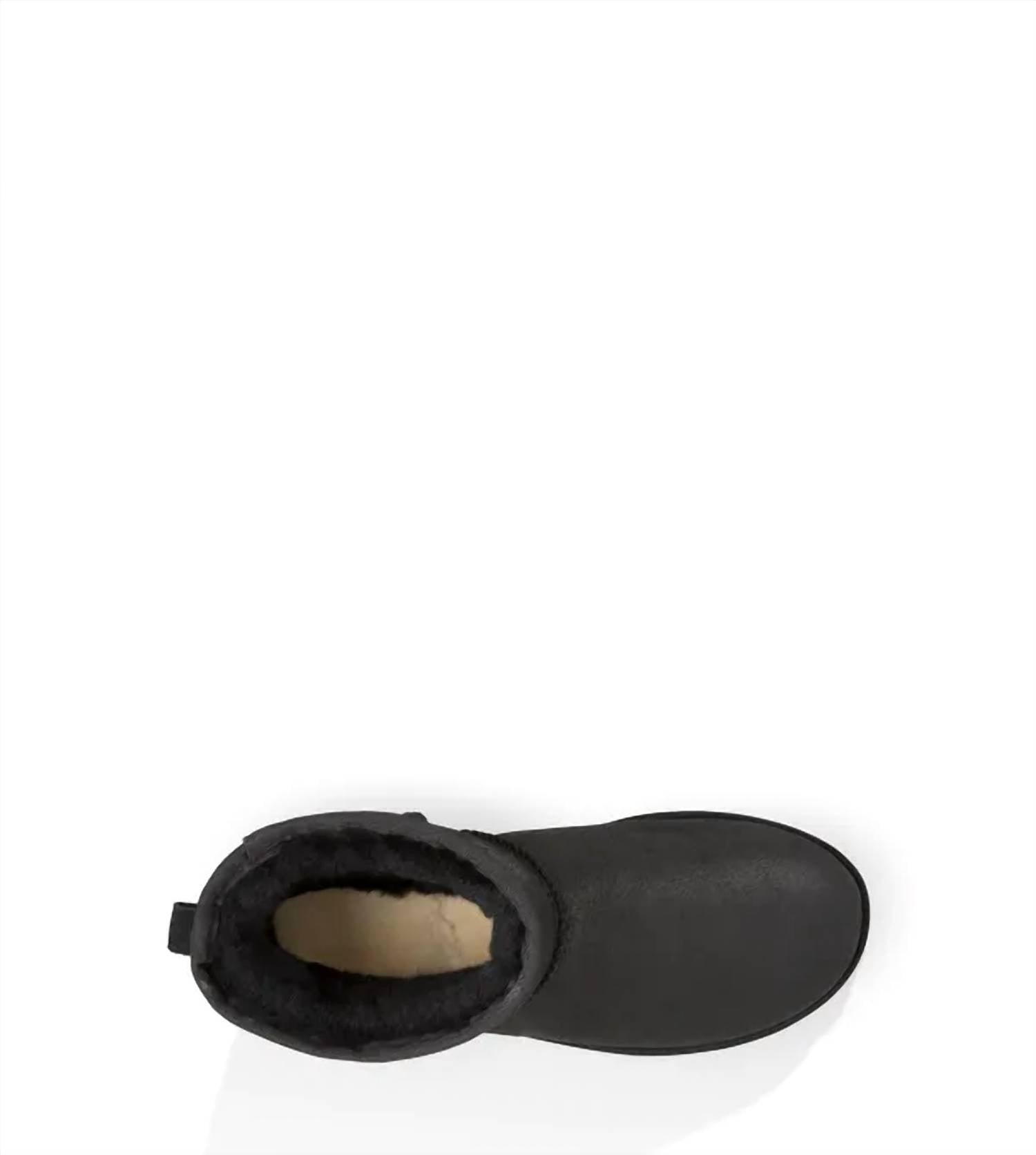 Ugg - Men's Classic Mini Bomber Boots