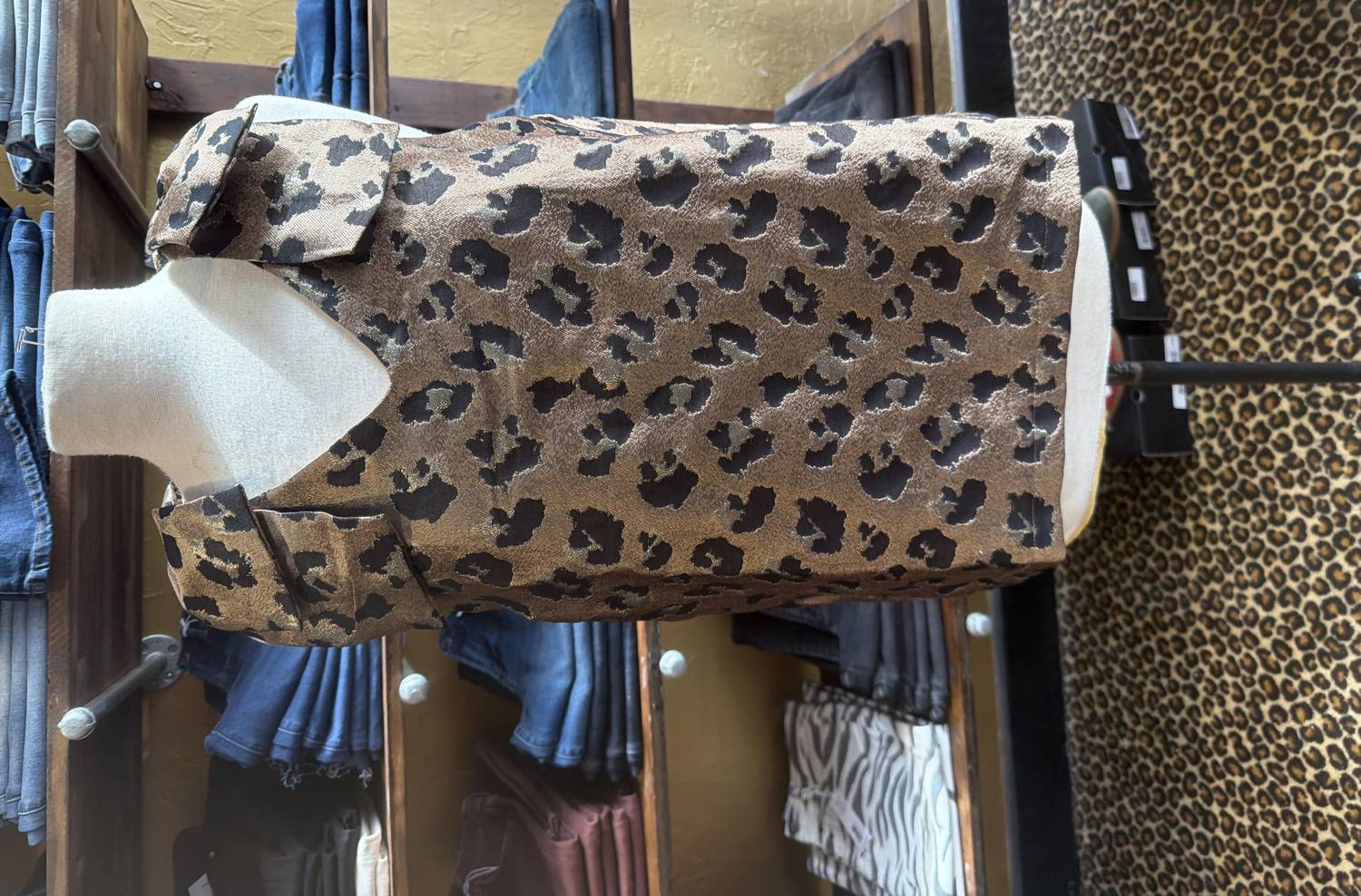 Entro - Women's Leopard top