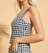Glam - Houndstooth Sleeveless Crop Top And Shorts Set