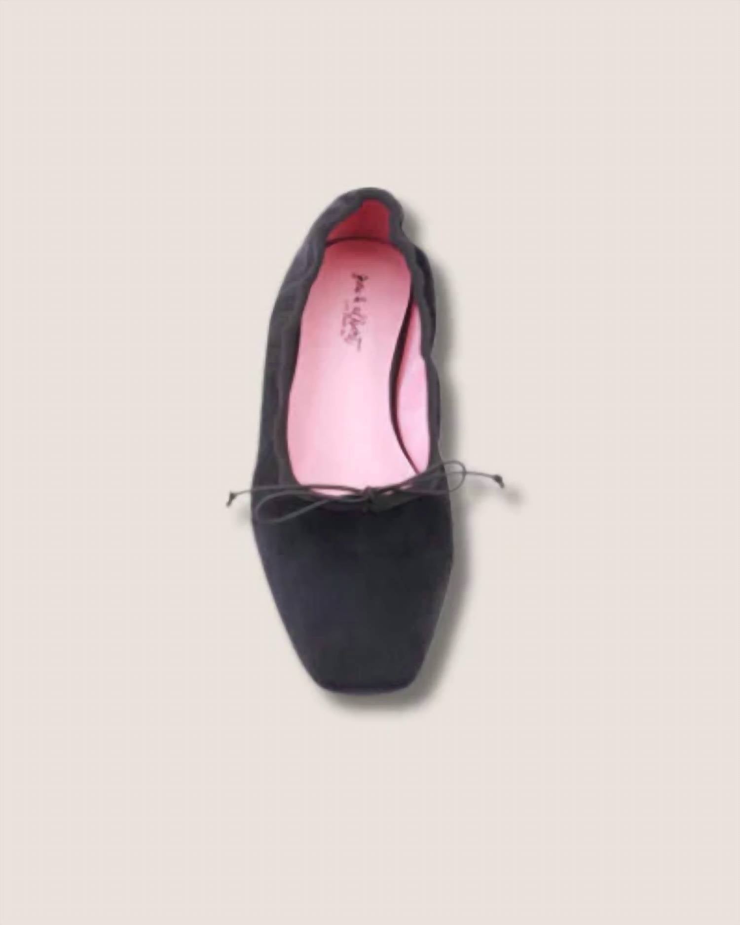 Gini & Albert - Women's The Nan Ballet In Ebony Hair-on Flats