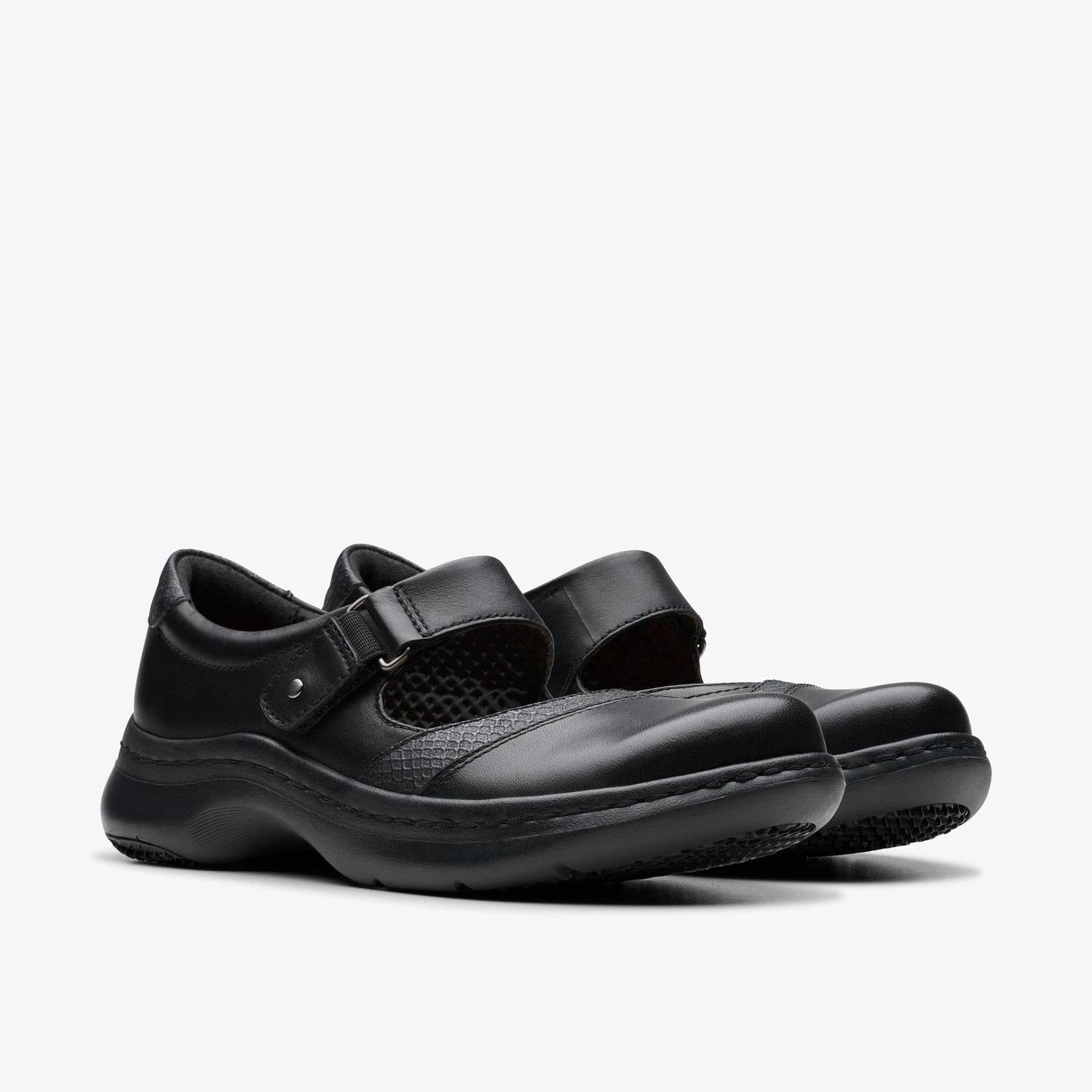 Clarks Women's Clarkspro Pace Shoe in black - women's flats