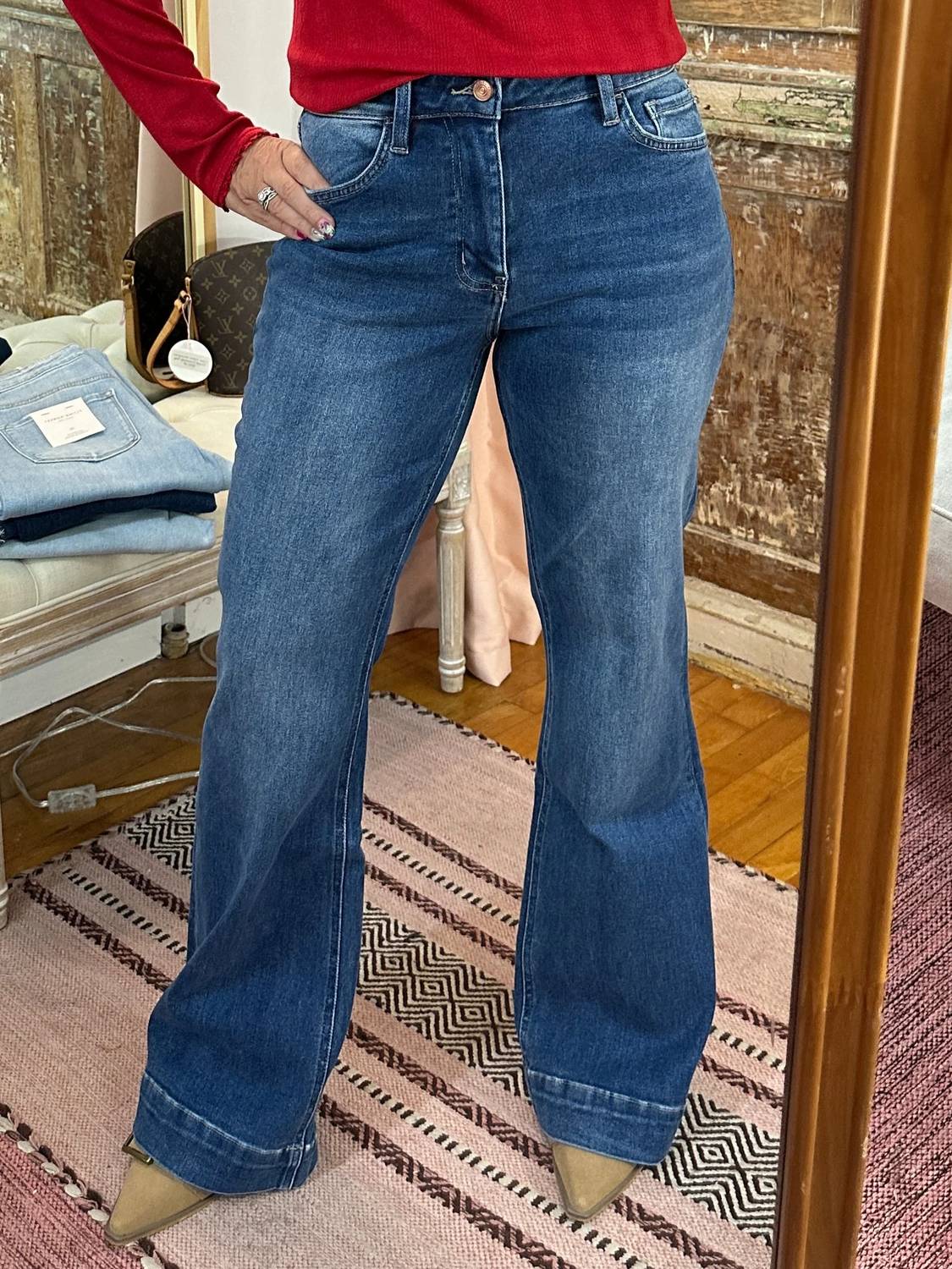 Lovervet - High Rise Relaxed Flare Jeans