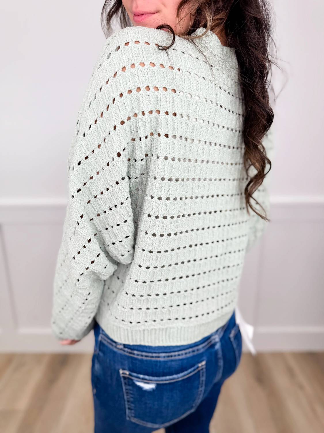Allie Rose - Open-knit Long Sleeve Mom Cropped Sweater Top