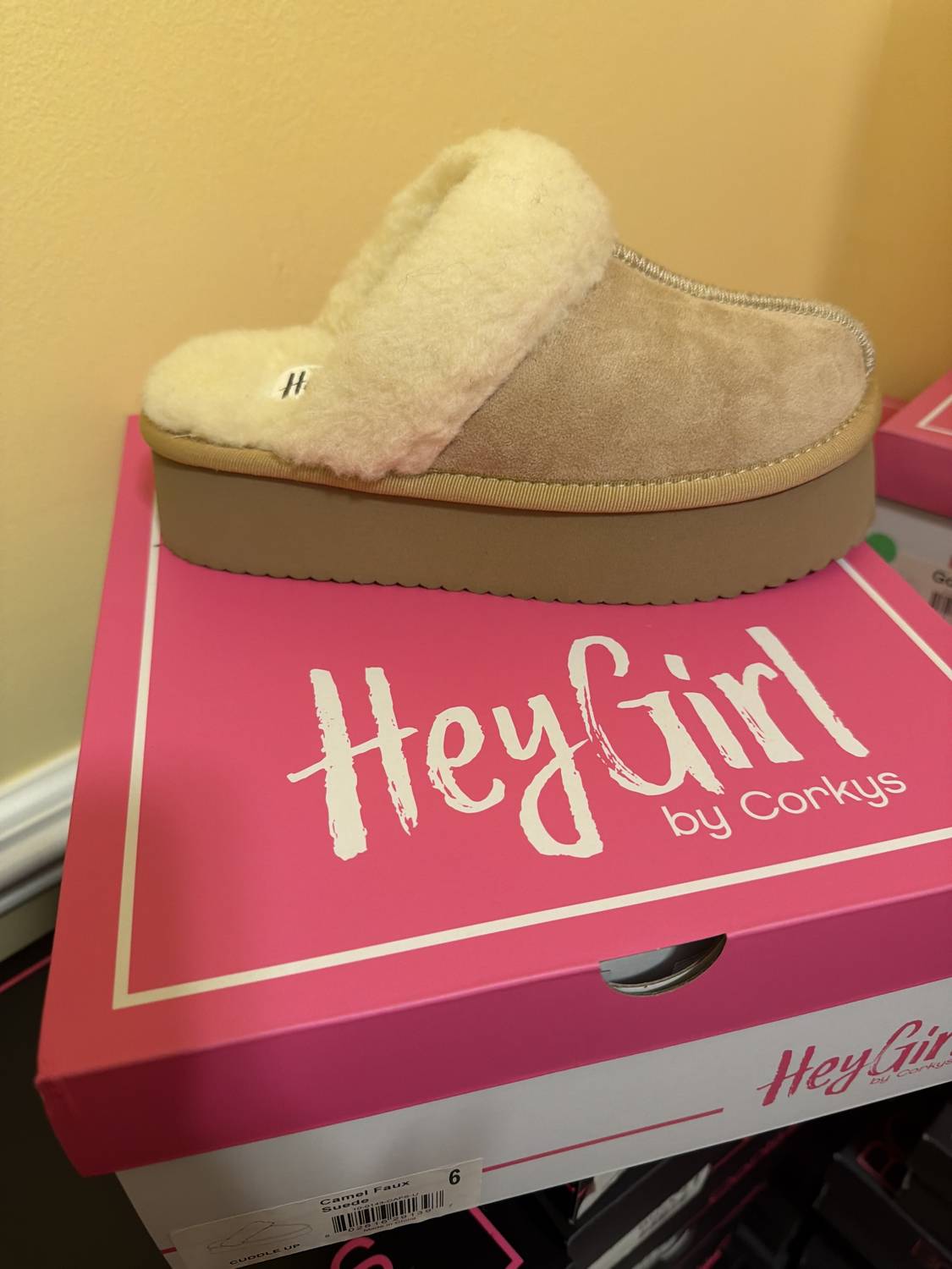 Corkys Footwear - Women's Cuddle Up Slippers
