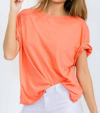 Yelete - Round Neck T-shirt