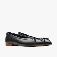 Clarks - Women's Fawna Lily Loafers