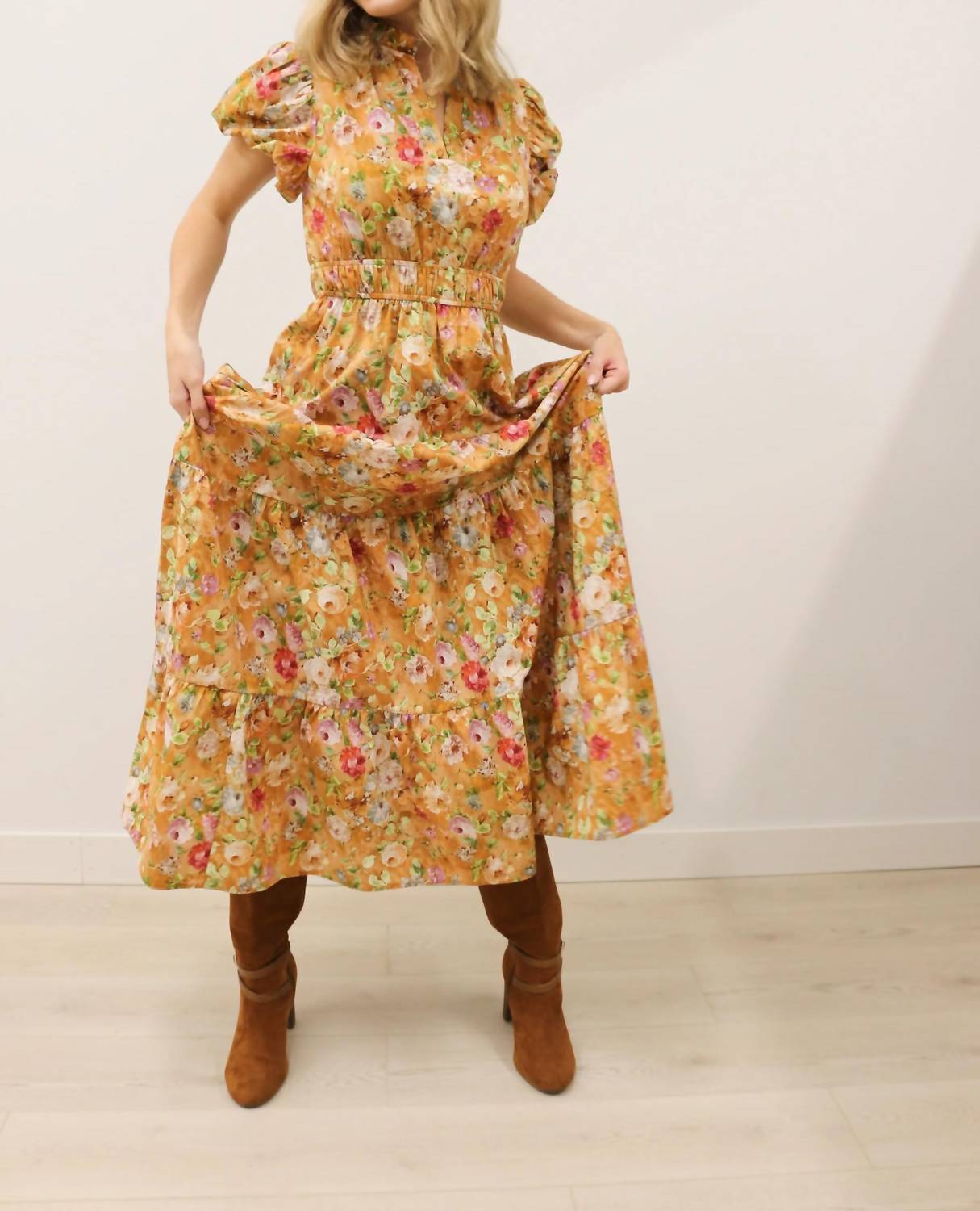 Entro - Vintage Bloom Floral Print Tiered Midi Dress