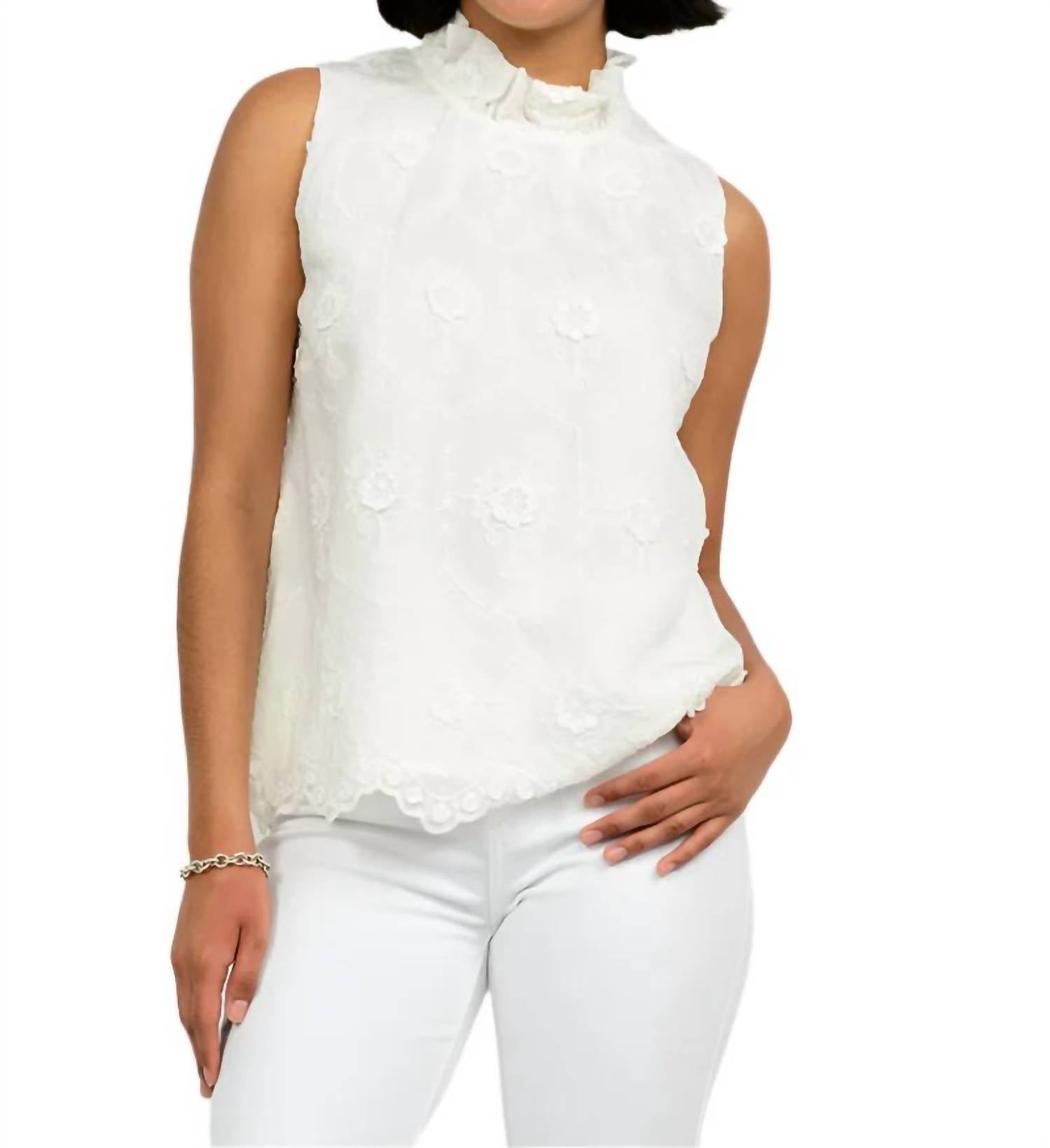 Ivy Jane - 3D scallop border top