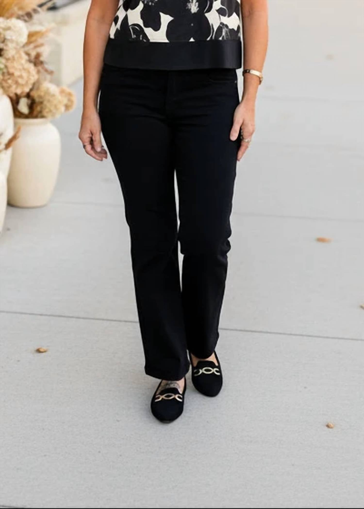 Risen - Mid Rise Crop Straight Jeans