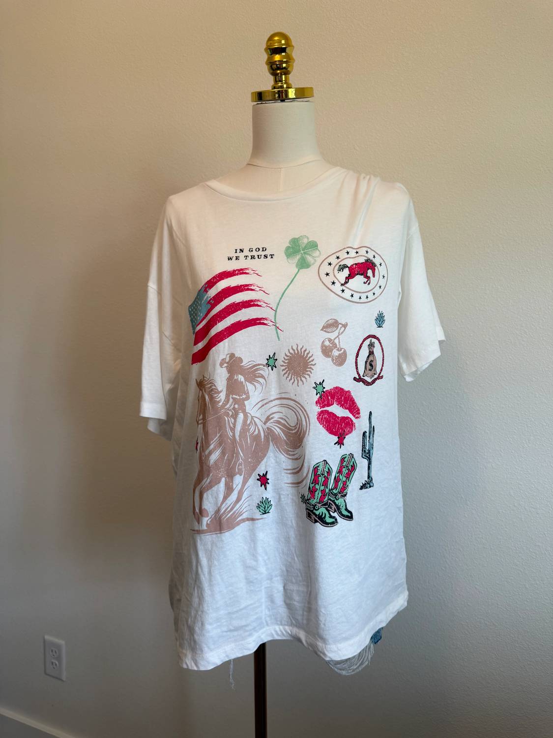 Promesa - Women's Americana Oversized Graphic Tee