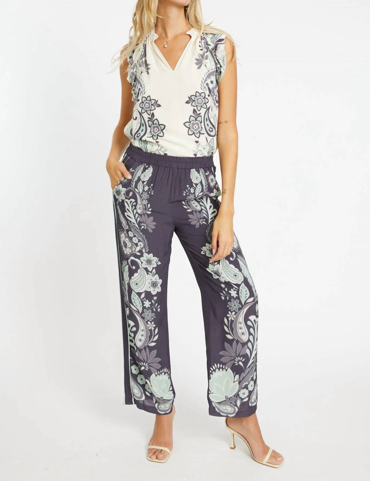 Caballero - Alani Protea Paisley Top