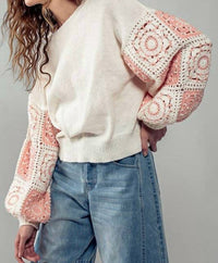 Urban Daizy - Quilt Blocked Sleeve Crewneck Sweater