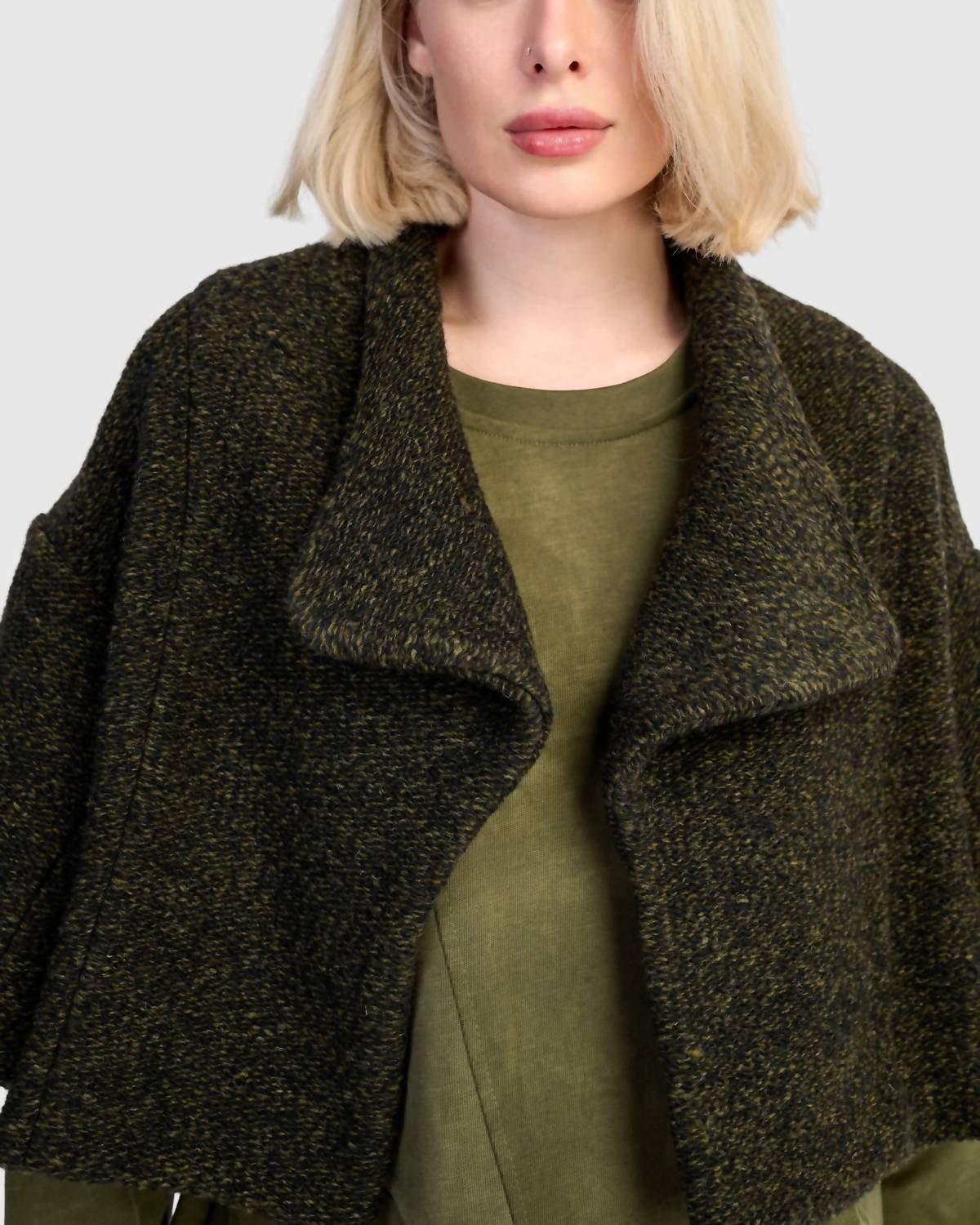 Alembika - Urban Capulet Crop Jacket