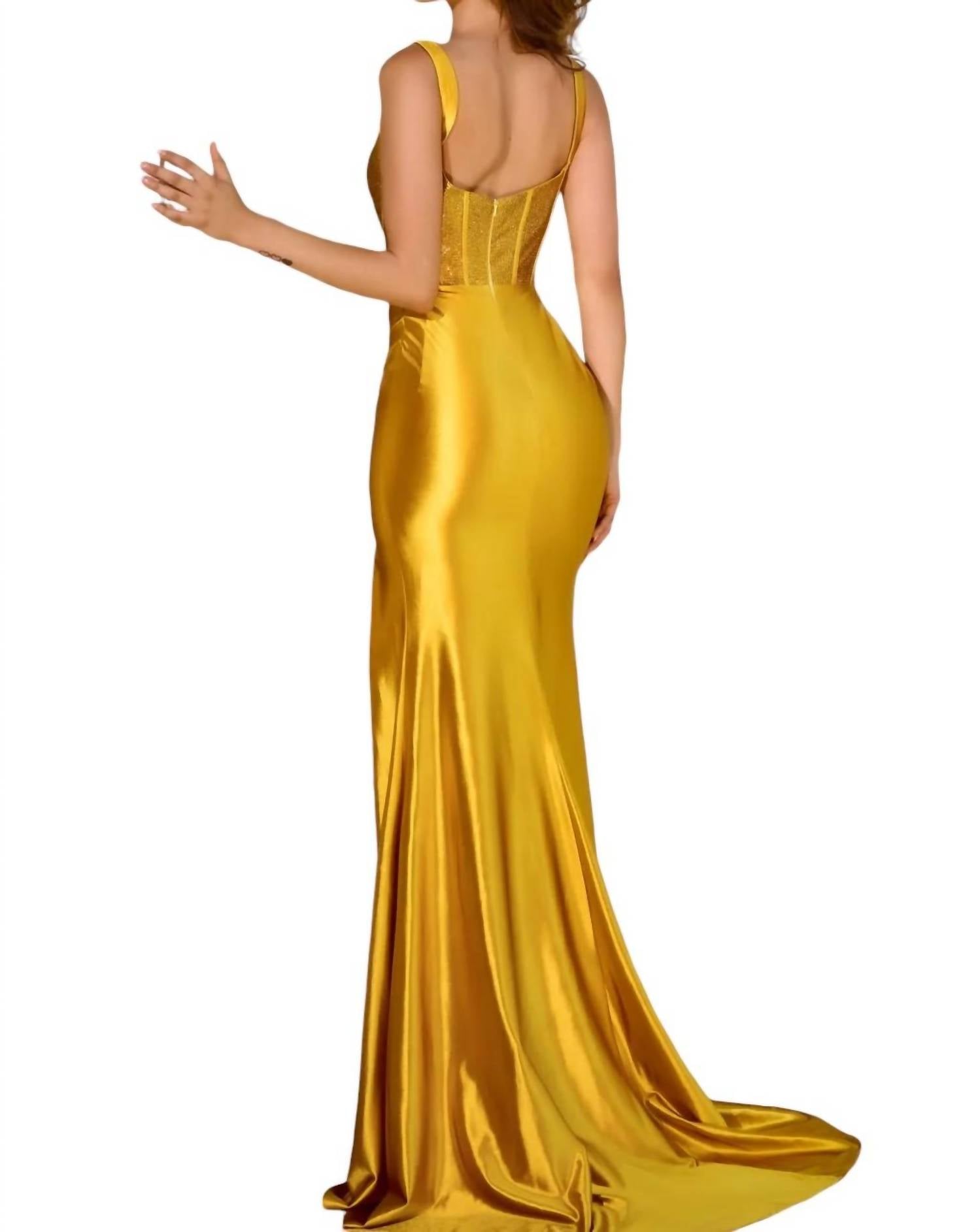 Portia&Scarlett - V-NECKLINE FLOOR-LENGTH DRESS