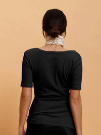 Cali Dreaming - V Neck Tee
