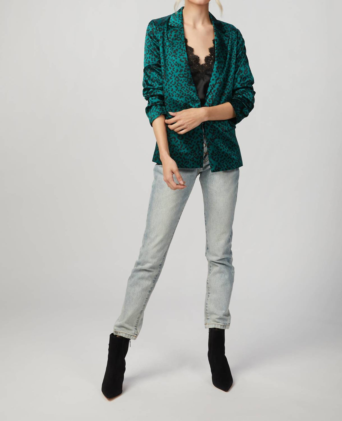OLLIE BLAZER