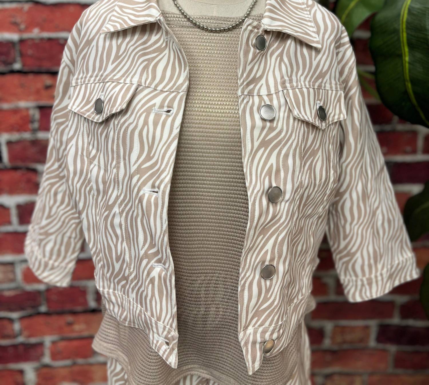 Isle Women's Savanna Breeze Jacket in zebra - women's jacket - detail view