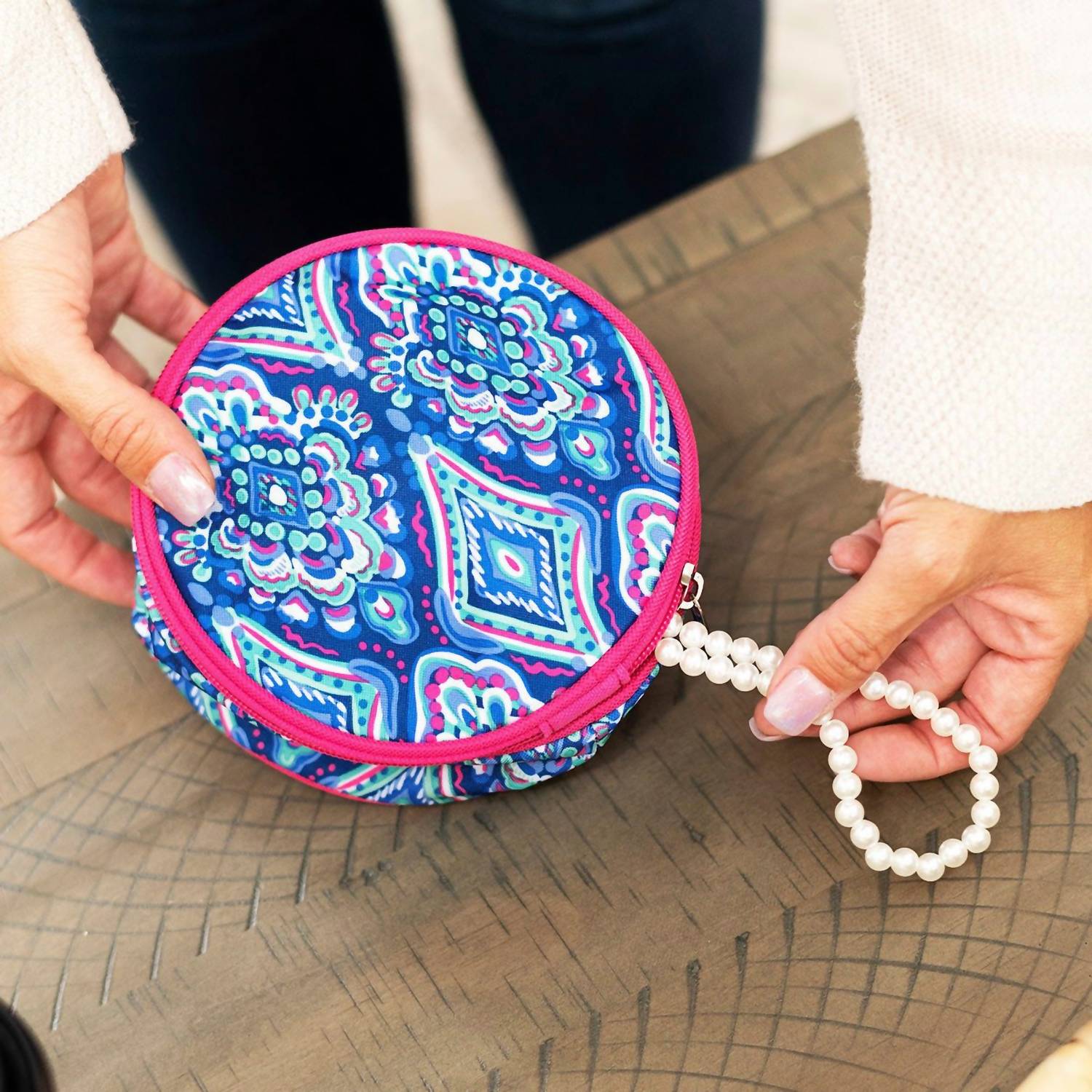 Viv & Lou - Women's GypSea Jewelry Case