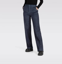 MAC Lynet Pants in d683 rinse - women's pants - detail view