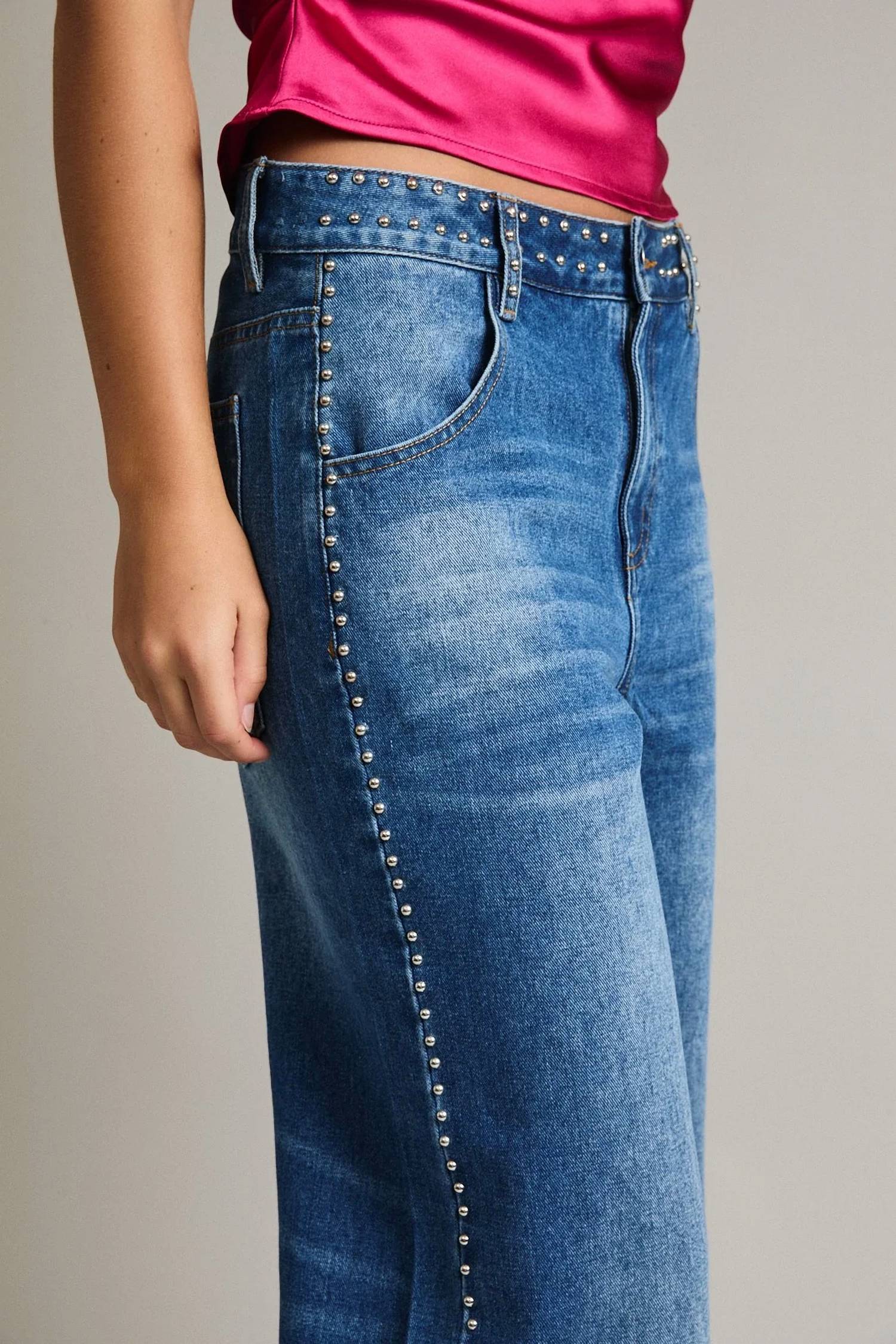 Le Lis - Ashtin Mid-rise Denim Pants With Stud Detail